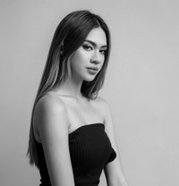 YOUNG TS - Transsexual escort in Singapore Photo 11 of 16