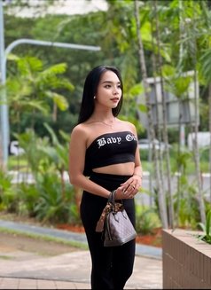 Young TS Yiela - Transsexual escort in Manila Photo 22 of 27