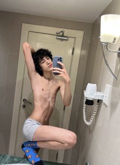 ⚜️Young twink🇦🇿⚜️ - Male escort in Doha Photo 5 of 13