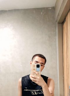 Young Twink Guy - Acompañantes masculino in Manila Photo 2 of 10