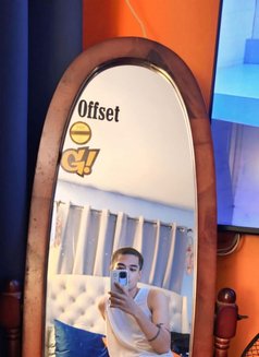 Young Twink Guy - Acompañantes masculino in Manila Photo 8 of 10