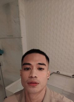 Young Twink Guy - Acompañantes masculino in Manila Photo 9 of 10