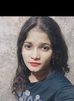 Young Unmarried Girls and Kerala Girlvai - Masajista in Chennai Photo 1 of 10