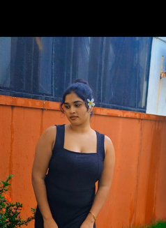 Young Unmarried Girls and Kerala Girlvai - Masajista in Chennai Photo 9 of 10