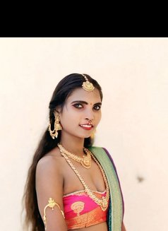 Young Unmarried Girls and Kerala Girlvai - masseuse in Chennai Photo 6 of 12