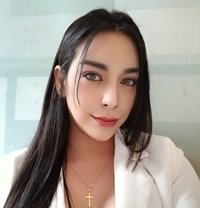 ️MEET UR NEW,YOUNG°VERSTILE(goodsuckr) - Transsexual escort in Dubai
