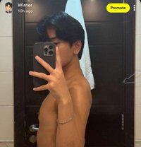 Winter Asian Twink - masseur in Dubai