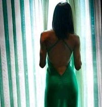 Bigdick69 Popper rimming good massages - Transsexual escort in Riyadh Photo 5 of 5