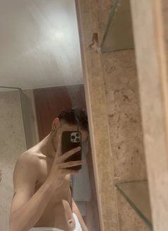 Youngbull - Male escort in New Delhi Photo 2 of 7