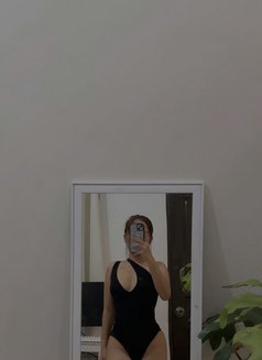 Youngest chanel - escort in Manila Photo 8 of 8