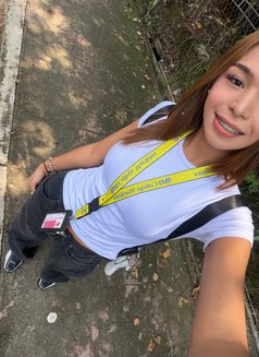 Morena student Kim MNL - puta in Manila Photo 6 of 16
