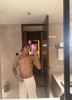 Youngmoreno - Male escort in Makati City Photo 12 of 18