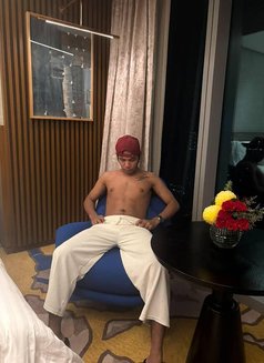 Youngmoreno - Male escort in Makati City Photo 14 of 18