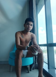 Youngmoreno - Acompañantes masculino in Manila Photo 12 of 12