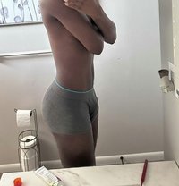 Younh - Male escort in Nairobi