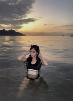 Your natural 7inches cock filipina - Acompañantes transexual in Kuala Lumpur Photo 11 of 11