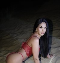Seductress tyra - Transsexual escort in Dubai