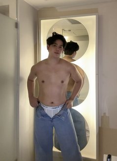 Your Baby Boy Drake - Acompañantes masculino in Bangkok Photo 5 of 7