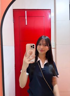 ₊✩‧₊ Your baby girl Irene ₊✩‧₊ - Transsexual escort in Manila Photo 2 of 11