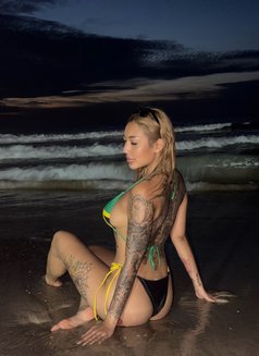 Your baby juicy leave at 11 Oct - puta in Okinawa Island Photo 7 of 11