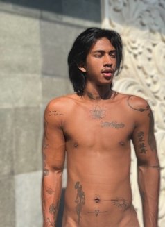 Your boy - Male escort in Bali Photo 3 of 4