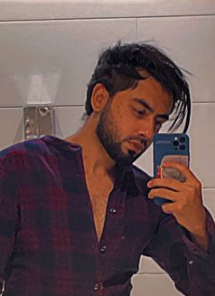 Your Boy King - Acompañantes masculino in Karāchi Photo 2 of 2