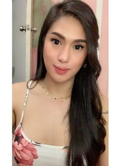 ADORABLE & VOLUPTUOUS TRANSBABE - Transsexual escort in Makati City Photo 21 of 22