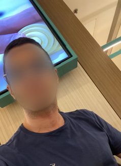 Your Discreet Companion - Male escort in Cebu City Photo 2 of 3