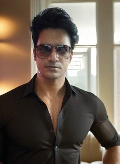 Your Dominant Lover & Fantasy Master - Acompañantes masculino in Kolkata Photo 3 of 13