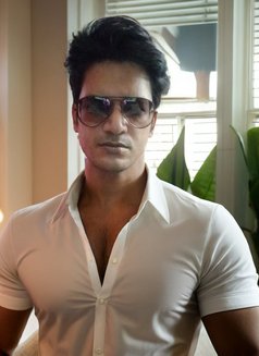 Your Dominant Lover & Fantasy Master - Acompañantes masculino in Kolkata Photo 9 of 13