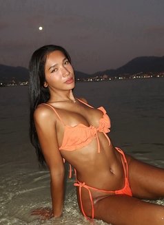 Your dream island girl - Transsexual escort in Phuket Photo 4 of 29