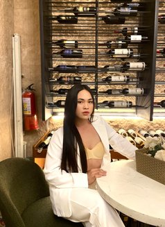 Hiraya manawari - Transsexual escort in Davos Photo 3 of 7