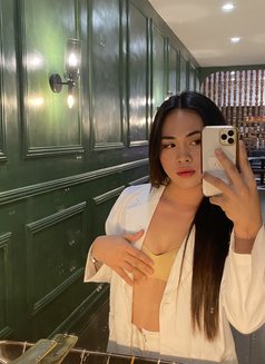 Hiraya manawari - Transsexual escort in Davos Photo 6 of 7