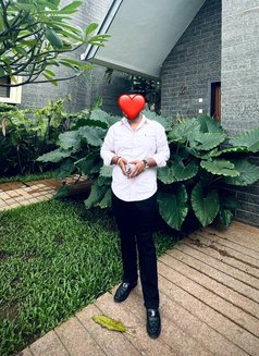 Your Favorite Fantasy (Raj) - Male escort in New Delhi Photo 4 of 5