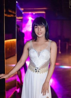 Your favorite is back for few days - Transsexual escort in New Delhi Photo 4 of 5