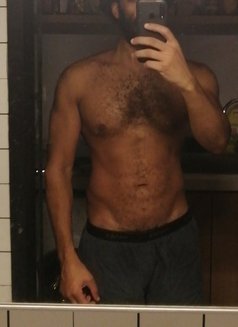 Your Gentleman - Male escort in Guangzhou Photo 3 of 3
