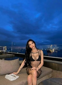 your dreamiest fully functional ladyboy - Transsexual escort in Dubai Photo 12 of 30