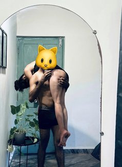Hard hitter on bed - Male adult performer in Hyderabad Photo 6 of 10