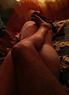Hard hitter on bed - Male adult performer in Hyderabad Photo 8 of 10