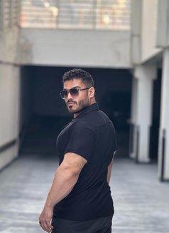 YOUR LUST SATISFACTION BIG MUSCLE ARAB - Acompañantes masculino in Dubai Photo 13 of 14