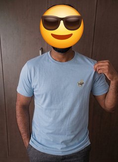 Your Mature, Discreet Companion - Male escort in Bangalore Photo 1 of 4