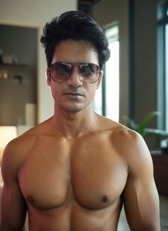 YOUR MIDNIGHT LOVER & SENSUAL COMPANION - Acompañantes masculino in Kolkata Photo 3 of 21