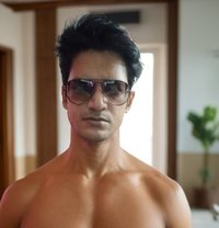 YOUR MIDNIGHT LOVER & SENSUAL COMPANION - Acompañantes masculino in Kolkata