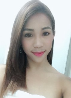 YOUNG THICK FULLYLOADED - Transsexual escort in Manila Photo 16 of 24