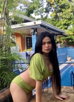 Your Naughty Young Ts Intown - Acompañantes transexual in Manila Photo 3 of 6