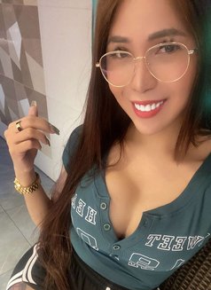 Your New Favorite Big Dick in Town - Transsexual escort in Makati City Photo 1 of 6