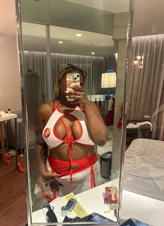 Your one stop fantasy queen Poshie - escort in Bangalore Photo 11 of 17