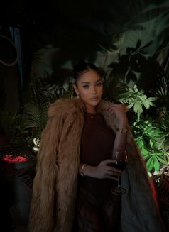 Your party girl Az - escort in Hong Kong Photo 9 of 17