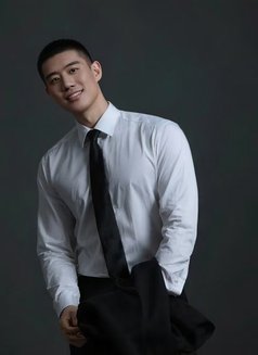 Your Perfect Gentleman. - Male escort in Singapore Photo 3 of 6
