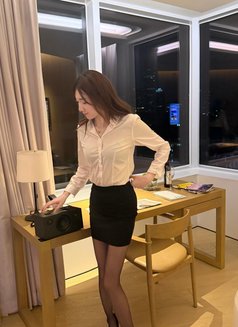 Your Personal Referrer, Xiaoyi, Will Ens - escort in Taipei Photo 4 of 13